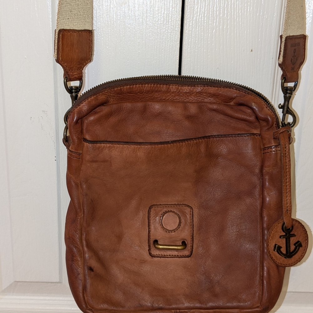 Harbour 2nd Leather Talon Crossbody Bag - Picture 2 of 6